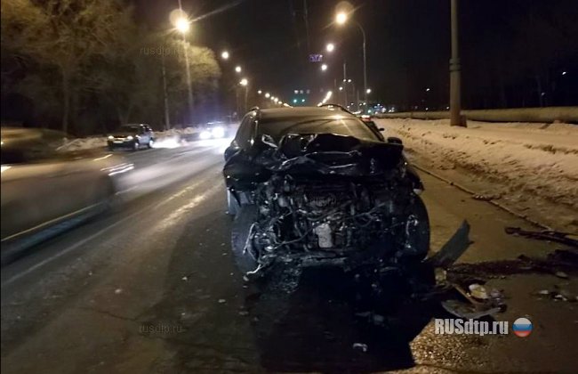 Две девушки не поделили дорогу в Кемерове
