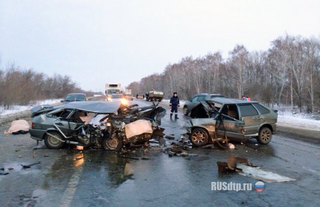 Женщина и девочка погибли в ДТП на автодороге Самара &#8212; Бугуруслан