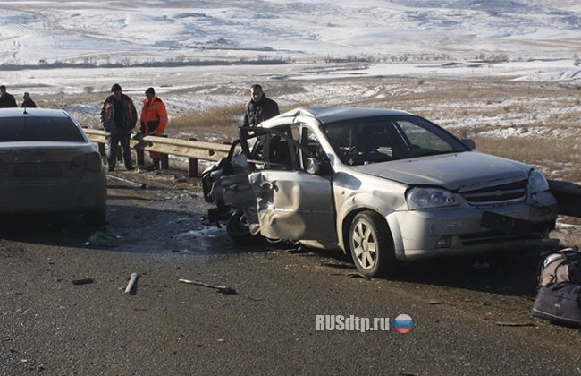 В Ставропольском крае столкнулись два Chevrolet. Погибла женщина