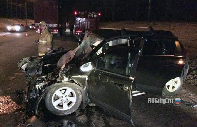В Смоленске погиб водитель врезавшегося в автобус автомобиля