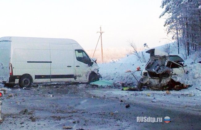 Двое погибли в ДТП под Сургутом