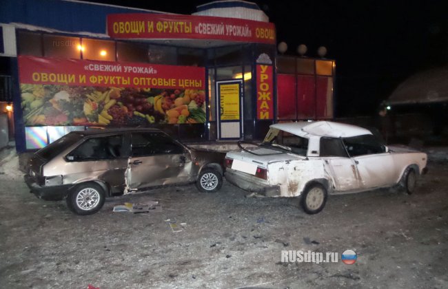 В Екатеринбурге водитель устроил завал и погиб в ДТП