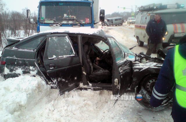 Дальнобойщик устроил смертельное ДТП на трассе М-8 «Москва-Холмогоры»