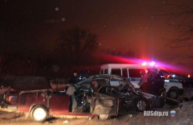 В Воронеже столкнулись ВАЗ и «Лифан». Погибли 3 человека