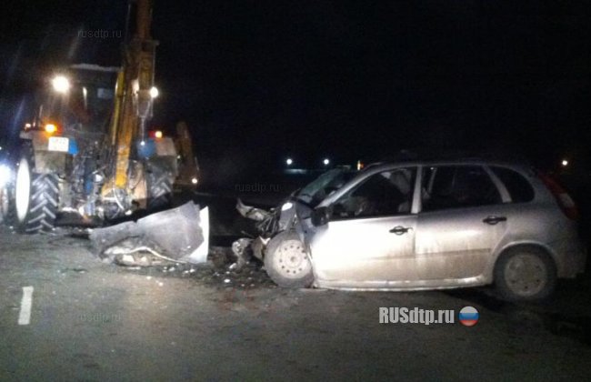 Парень с девушкой погибли при столкновении «Калины» с трактором в Самаре