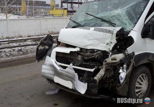 В Москве в ДТП с маршруткой пострадали 5 человек