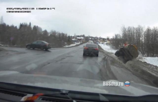 На автодороге Архангельск — Пинега в ДТП попал бензовоз