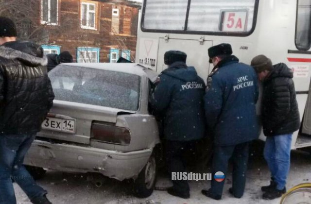 В Якутии мужчины отмечали день рождения и попали в реанимацию после ДТП