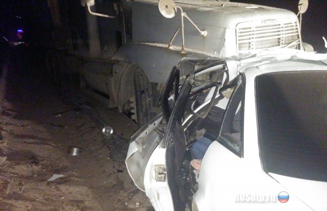 Четыре человека насмерть разбились в ДТП с фурой в Башкирии