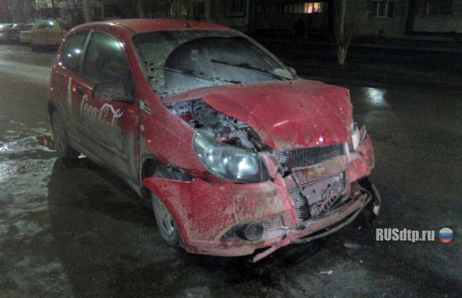Три автомобиля столкнулись в Волжском. Пострадал человек