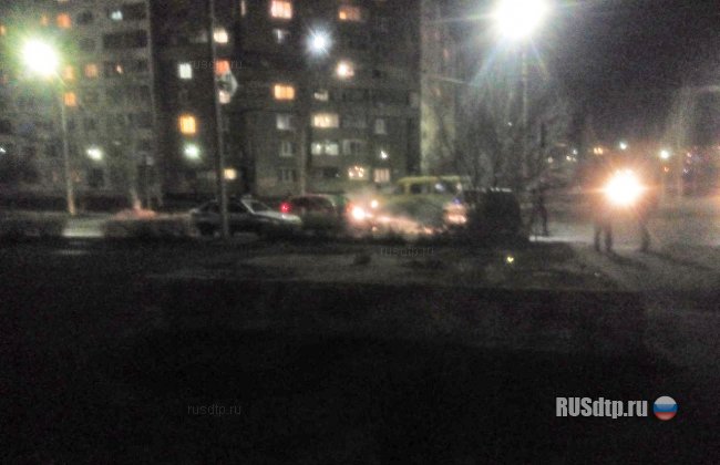 Три автомобиля столкнулись в Волжском. Пострадал человек