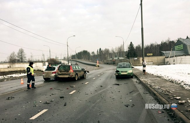 В Зеленограде в ДТП с участием четырех автомобилей погиб ребенок