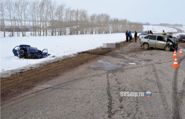 Один человек погиб при столкновении двух ВАЗов в Благоварском районе Башкирии
