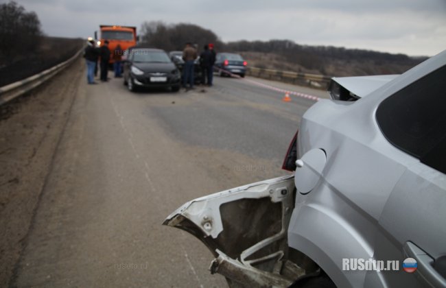 В Белгородской области в массовом ДТП столкнулись 11 автомобилей