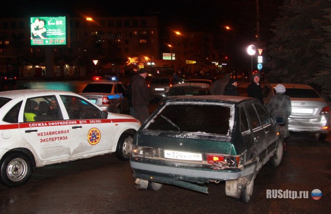 В Липецке столкнулись 12 автомобилей