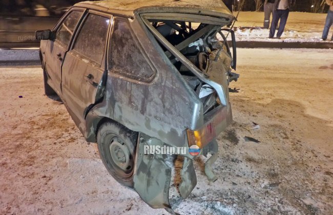 Водитель «Лады» «убил» свою 23-летнюю пассажирку и сбежал с места ДТП