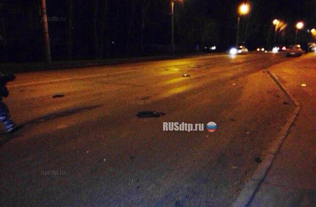 В Смоленске водитель «Инфинити» насмерть сбил девушку с собакой и скрылся с места ДТП