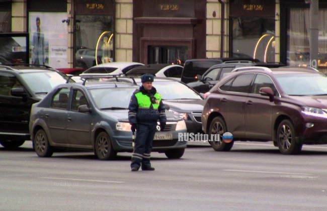 ДТП с участием «Porsche 911» произошло на Кутузовском проспекте