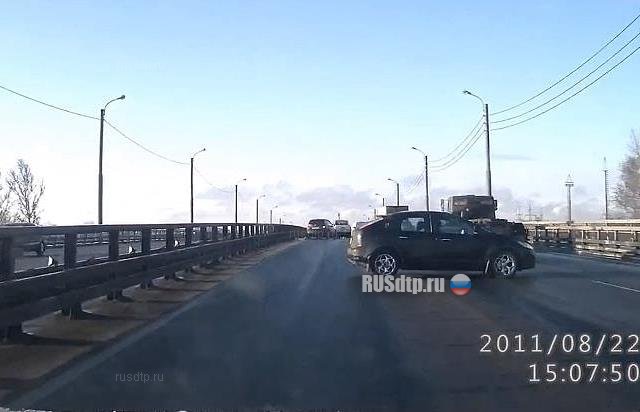 В Санкт-Петербурге столкнулись 14 автомобилей