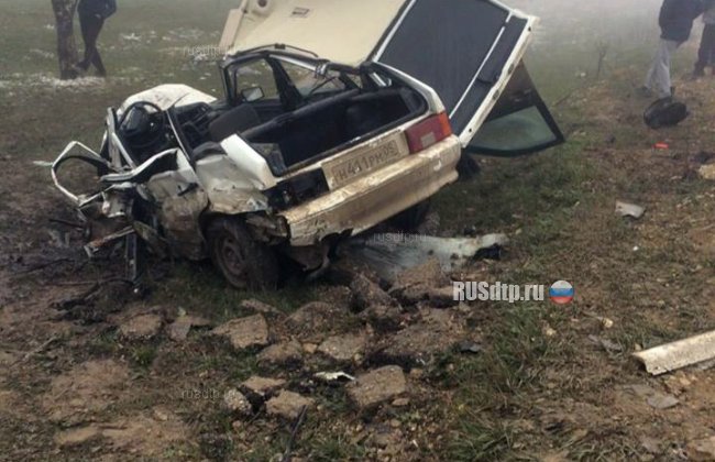 В Дагестане при столкновении трех автомобилей погибли 7 человек