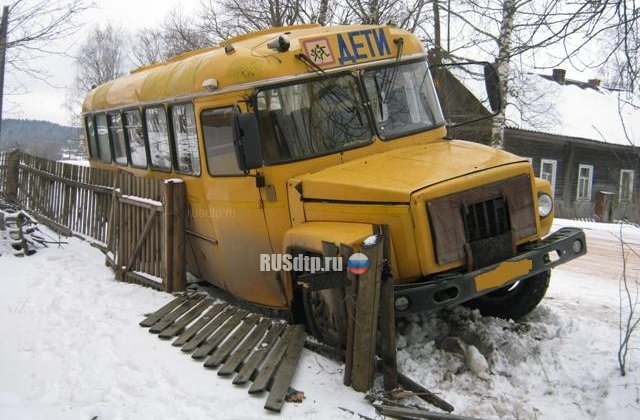 В Вологодской области водитель автобуса покалечил подростка