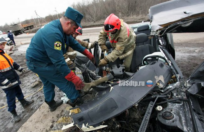 «Hyundai» столкнулся с КАМАЗом в Череповце