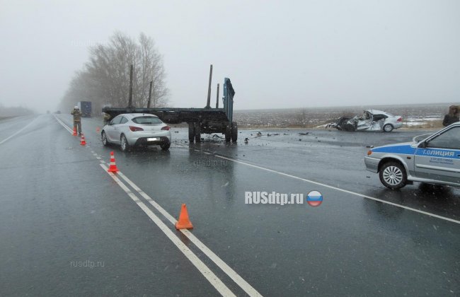 На трассе М-5 «Москва-Челябинск» оторвавшийся прицеп убил двоих