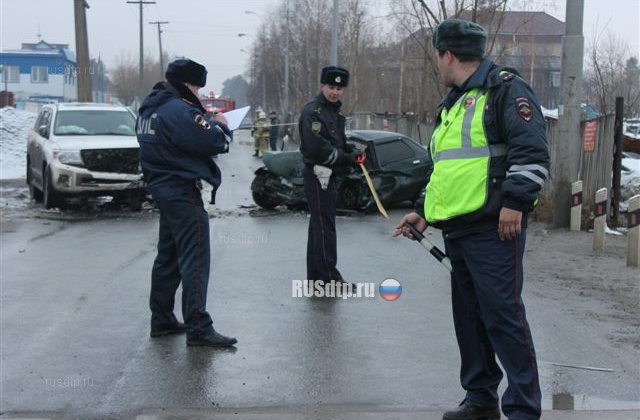 В Сургуте в лобовом столкновении «Тойоты» и «Лады» погибли два человека