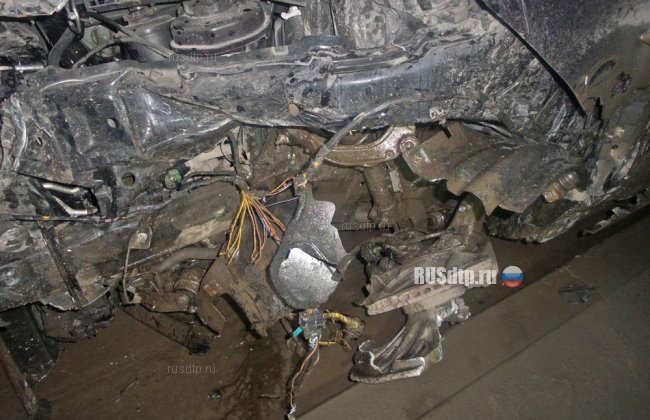 «BMW» и «Лада» столкнулись в Екатеринбурге. Двое в реанимации