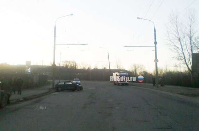В Иванове 17-летний парень погиб, врезавшись в столб