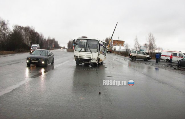 6 человек пострадали по вине водителя, устроившего ДТП с автобусом в Ярославле