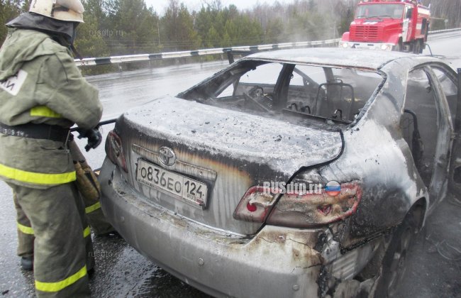 В Красноярском крае в ДТП погибли 5 человек. Кадры с места происшествия