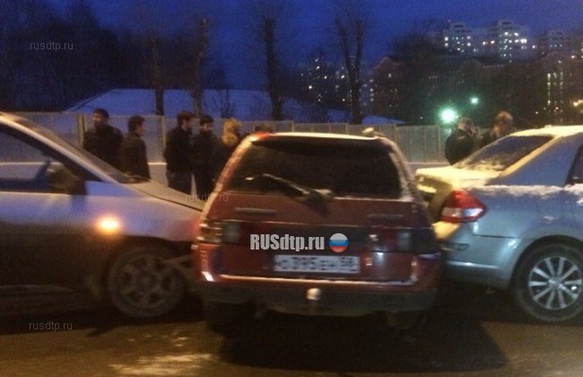 В массовом ДТП в Зеленограде столкнулись 20 автомобилей