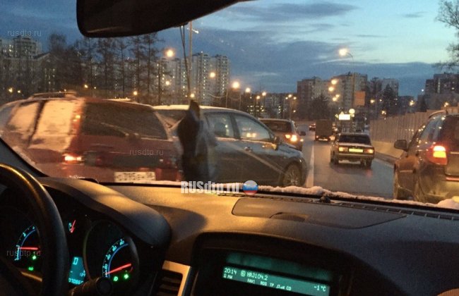 В массовом ДТП в Зеленограде столкнулись 20 автомобилей