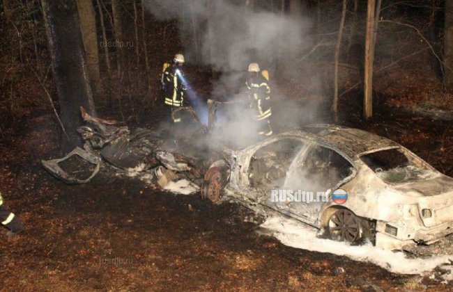 В лобовом столкновении Opel и BMW погиб человек