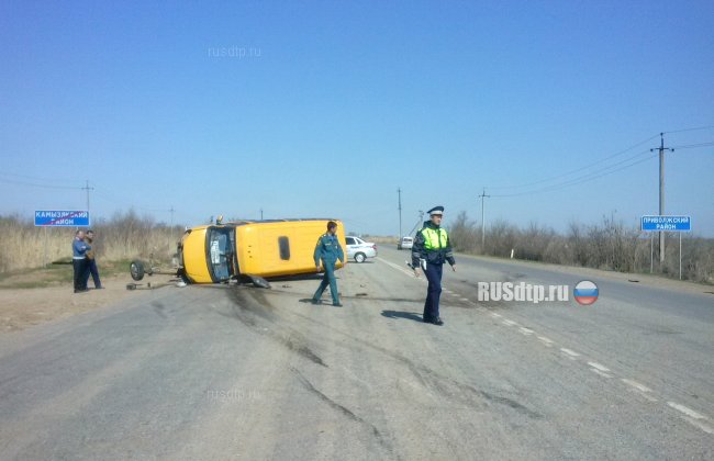 Под Астраханью в результате ДТП водителю маршрутки оторвало ухо