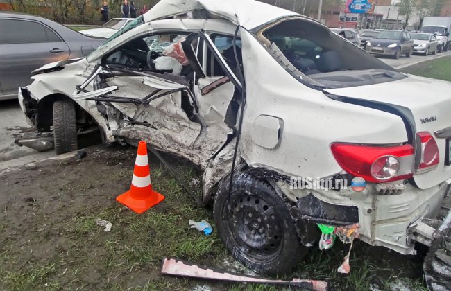 При столкновении двух «Тойот» в Екатеринбурге погиб один из водителей