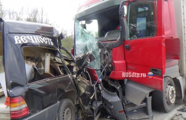 В Свердловской области погиб  водитель катафалка