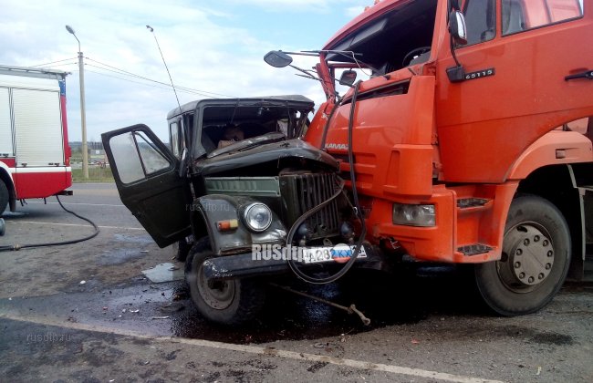 Водитель «ГАЗ-69А» погиб при столкновении с КАМАЗом в Мордовии