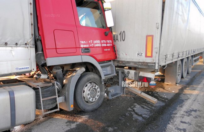 Видео массовой аварии грузовиков на трассе М-5