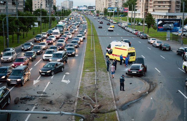 В Петербурге потерпел крушение «Porsche Panamera»