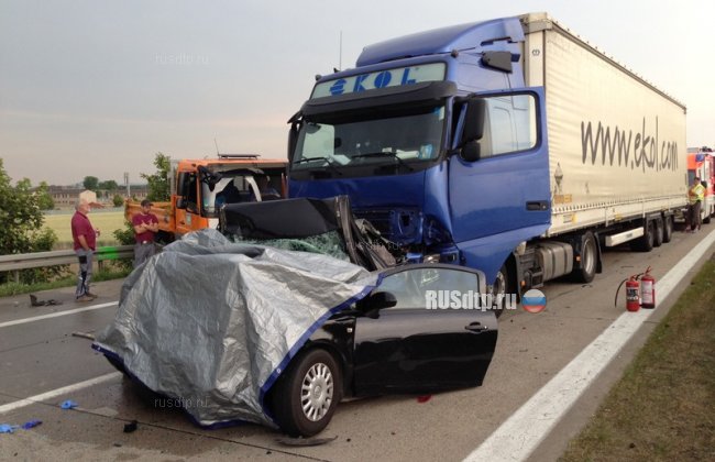 Двое людей погибли в жутком ДТП