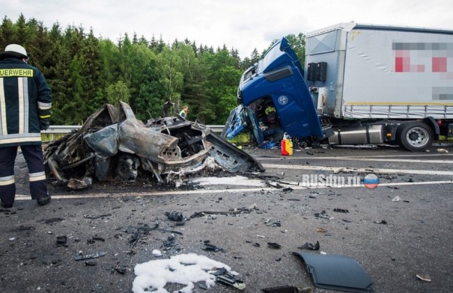 В жутком столкновении BMW и Volvo погиб человек