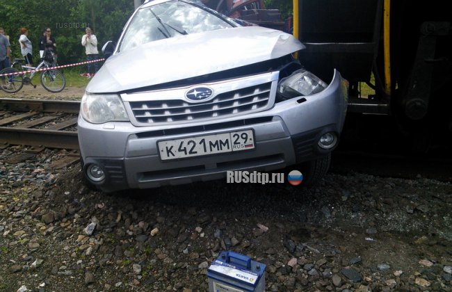 Под Северодвинском семья попала под поезд, направляясь на дачу