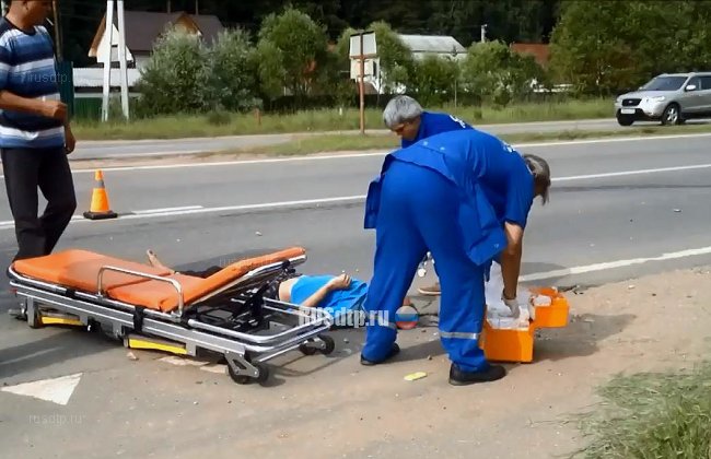 Уснувший водитель сбил троих пешеходов под Зеленоградом