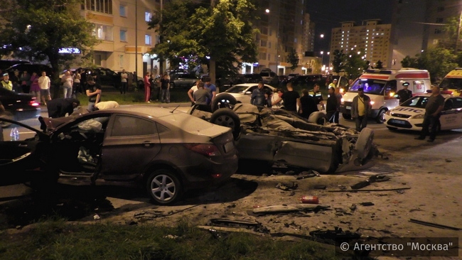 В Москве в крупном ДТП погибли 3 человека