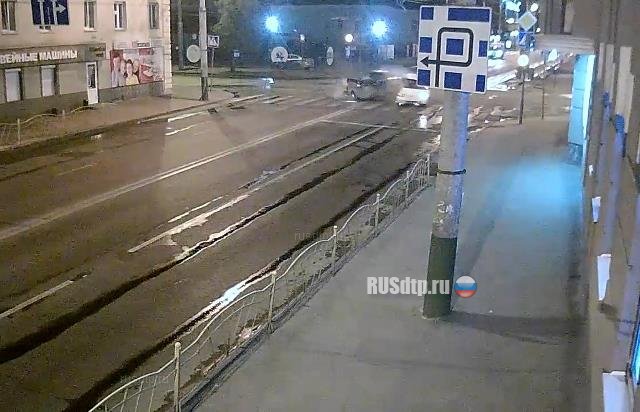 В Пензе "гонщик" на «Ситроене» не уступил дорогу «десятке»