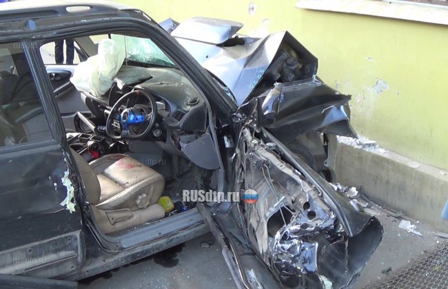 В Иркутске парень разбился на неисправной машине