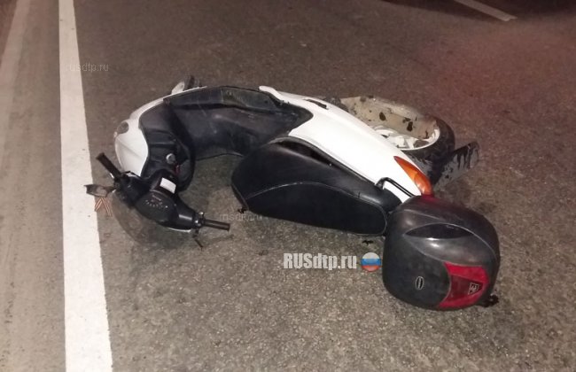 В Сочи две девушки разбились на скутере
