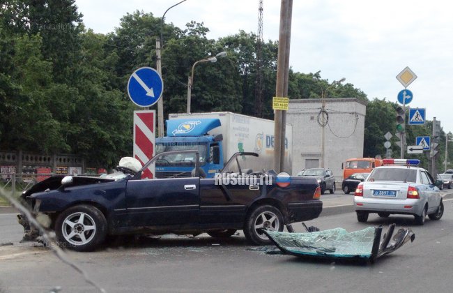 Лишенный прав пьяный водитель устроил ДТП на Митрофаньевском шоссе